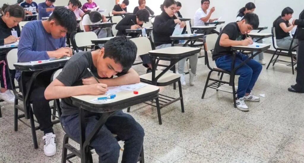 Becas y Educación en Perú